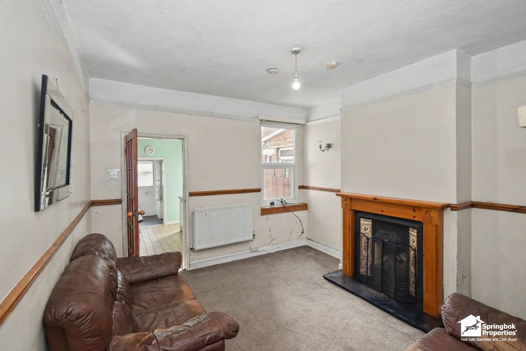 Property photo 2 of 13 Image 2