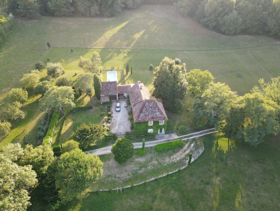 Property photo 1 of 27