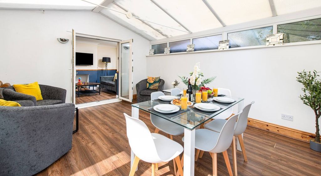 Property photo 3 of 22 Photo 4