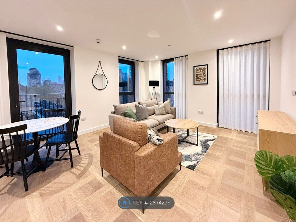 Property photo 2 of 8