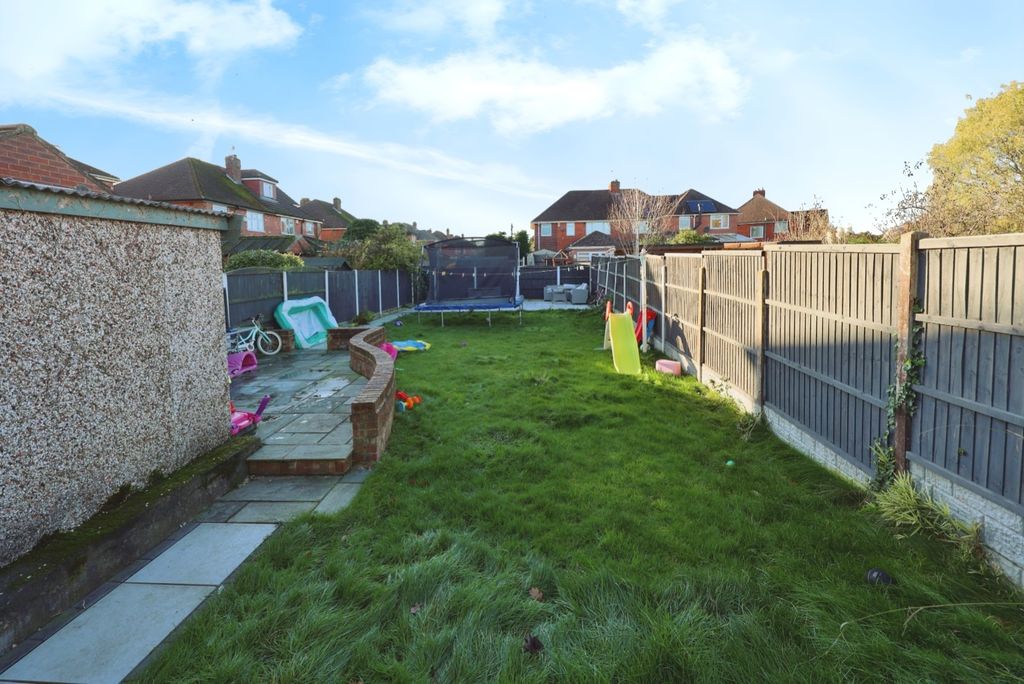 Property photo 2 of 21 4258481