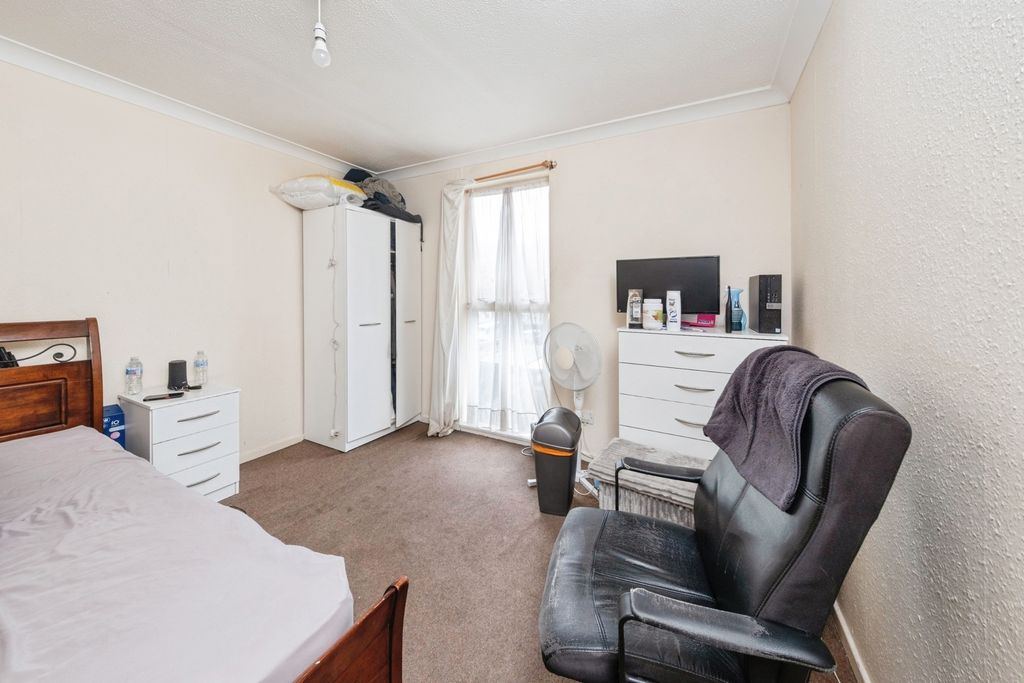 Property photo 3 of 14 Pbox-Img.Jpg