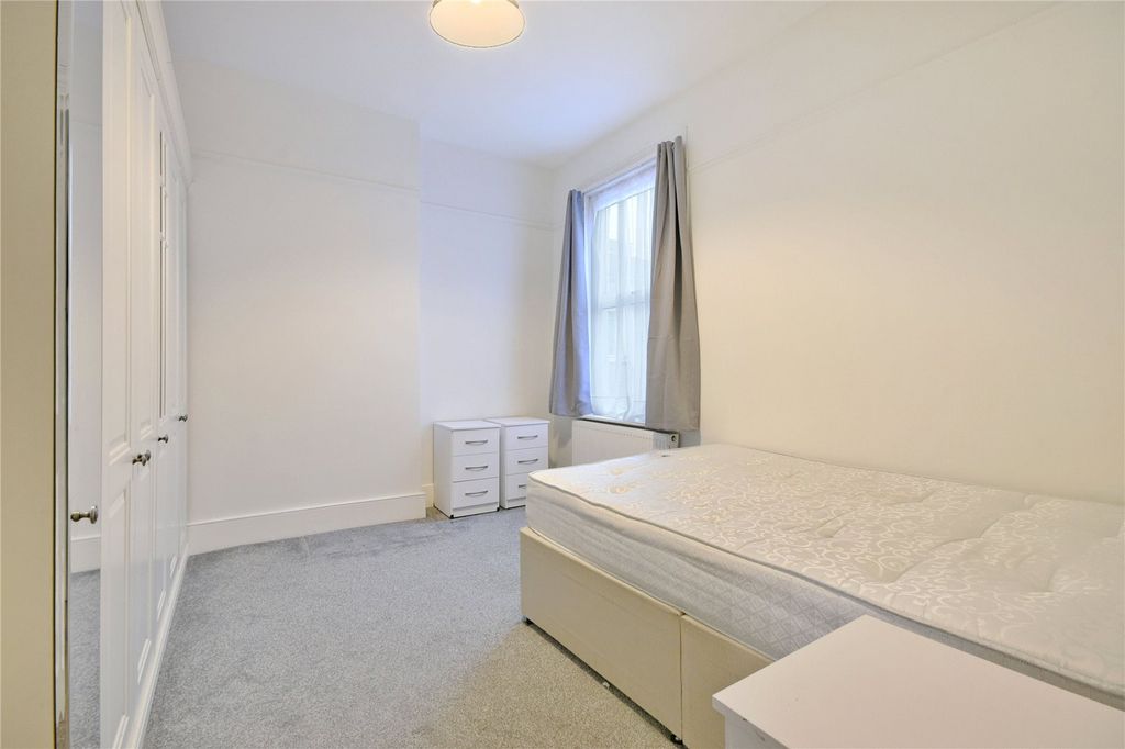 Property photo 3 of 19 Picture No. 53