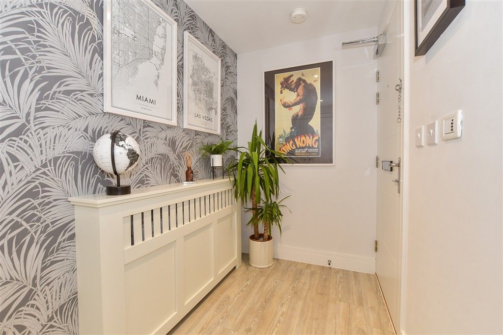 Property photo 3 of 13 Hallway