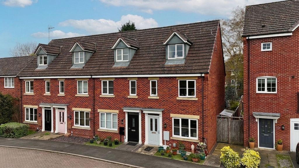 Property photo 1 of 24