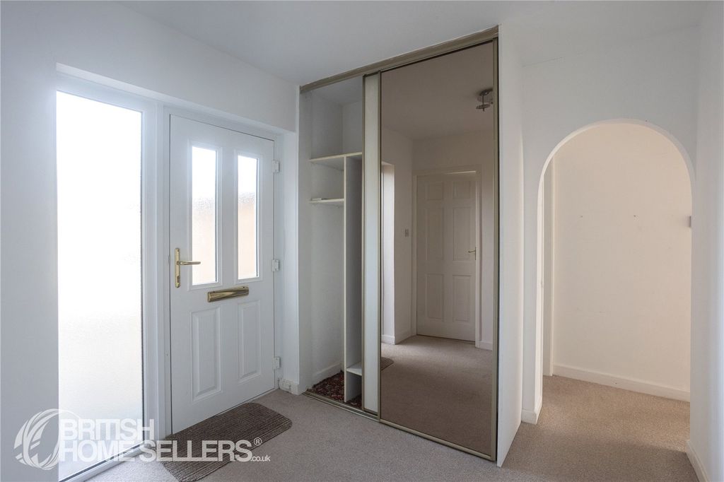 Property photo 3 of 20 Picture No. 12