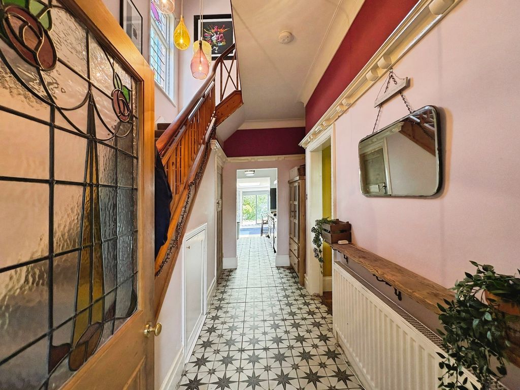 Property photo 2 of 19 Photo 10