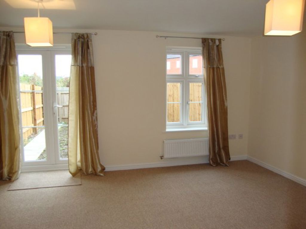 Property photo 2 of 23