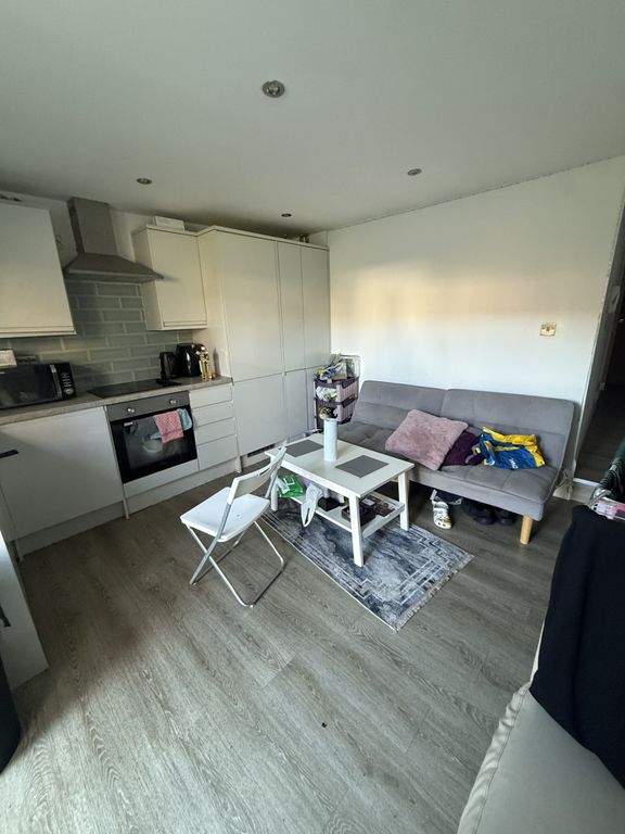 Property photo 1 of 4