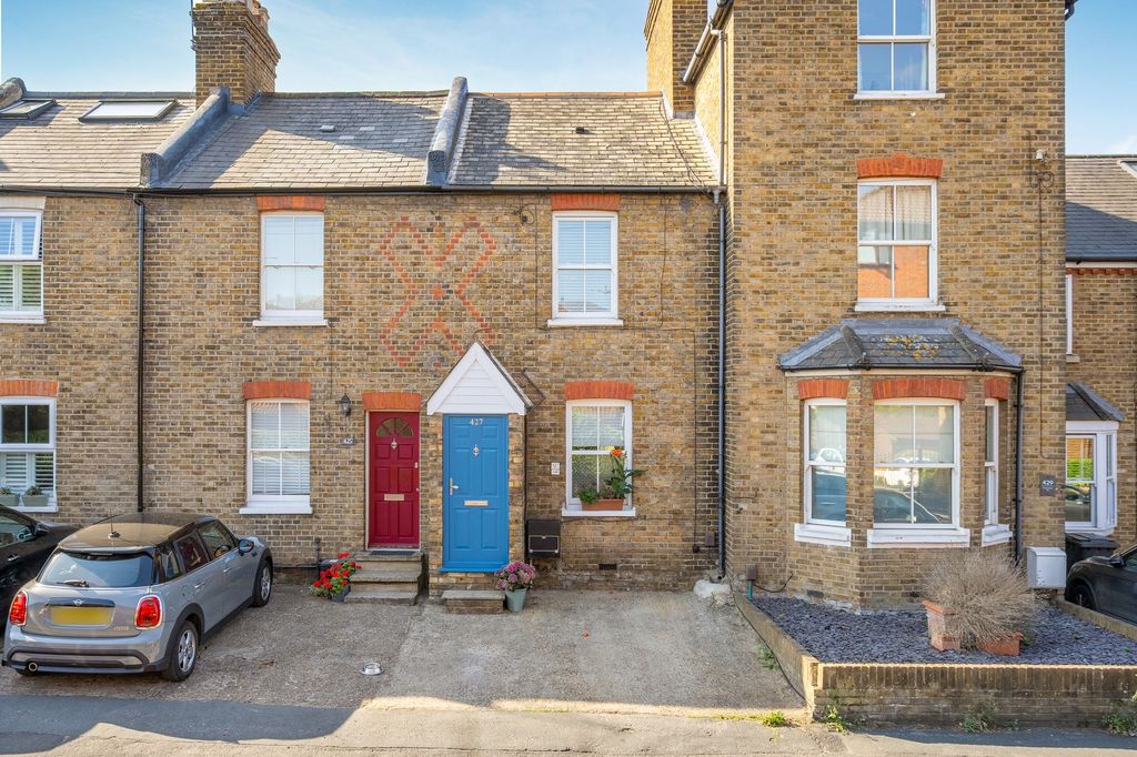 Property photo 1 of 12