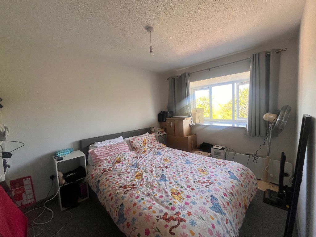 Property photo 3 of 6