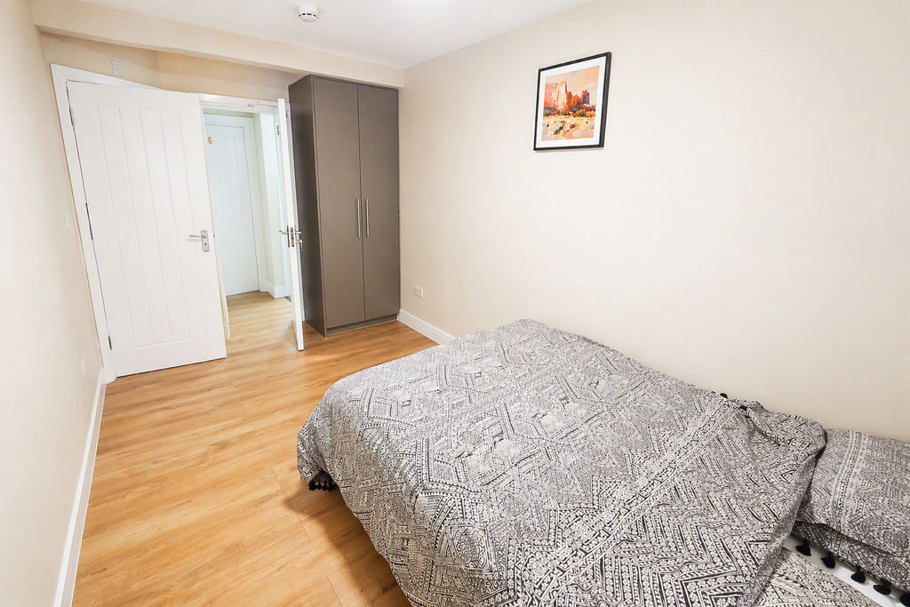 Property photo 1 of 4