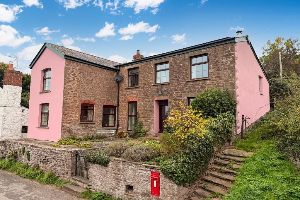 Property photo 1 of 29 Outside