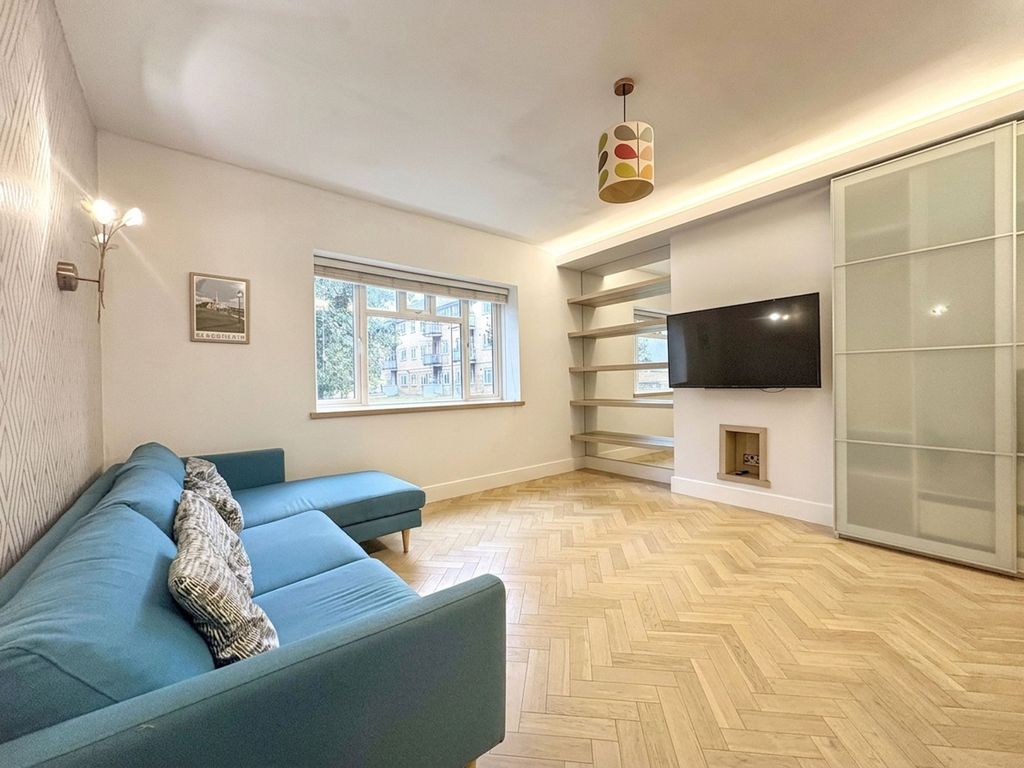 Property photo 1 of 7 Studio