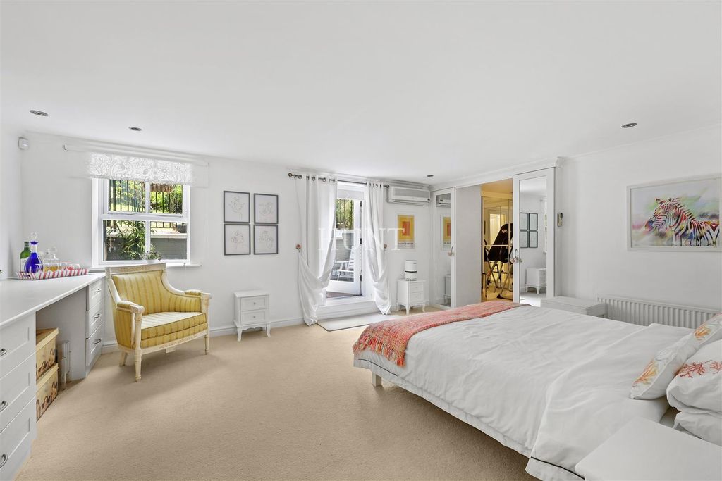 Additional image 13 of 4 bed flat for saleRegents Drive, Repton Park, Woodford Green, Essex IG8