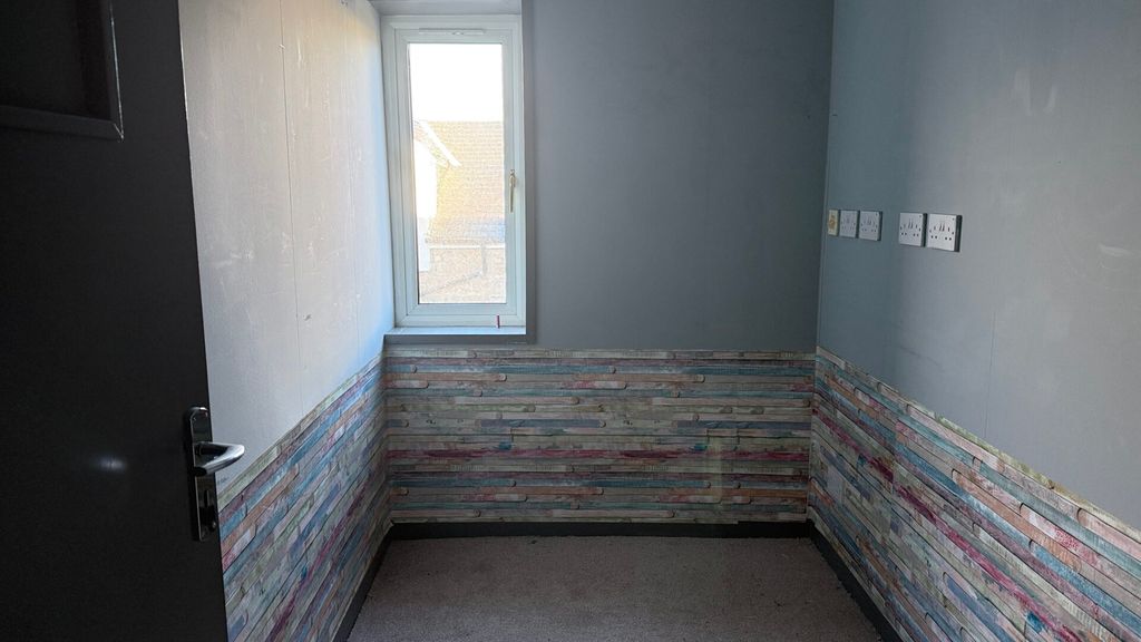 Property photo 3 of 8 Additional_Image_2