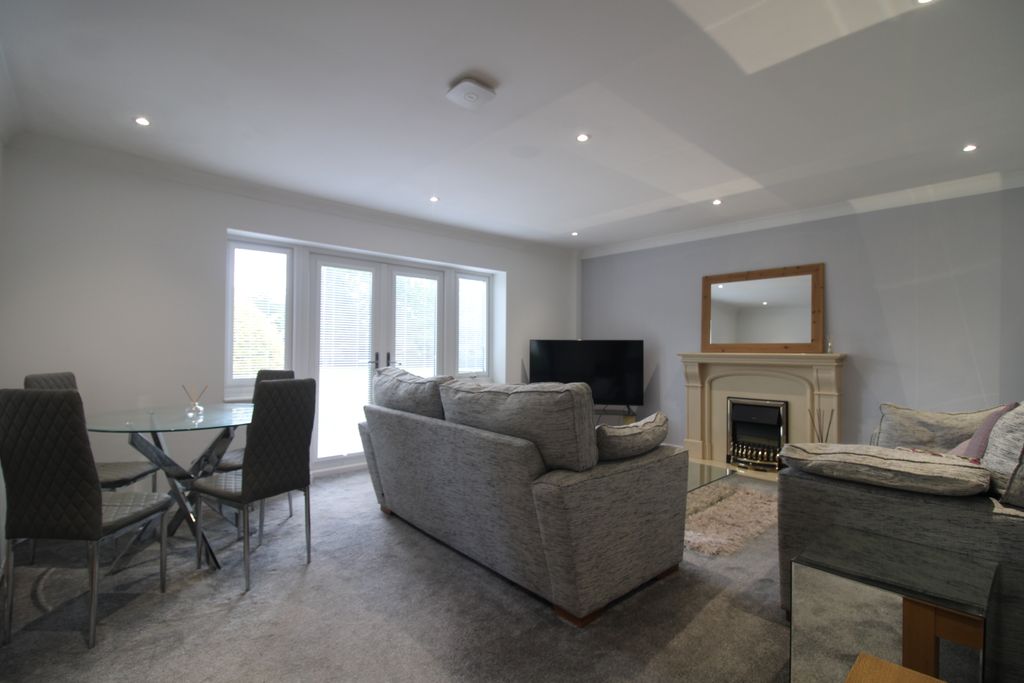 Property photo 2 of 10 Img_4903
