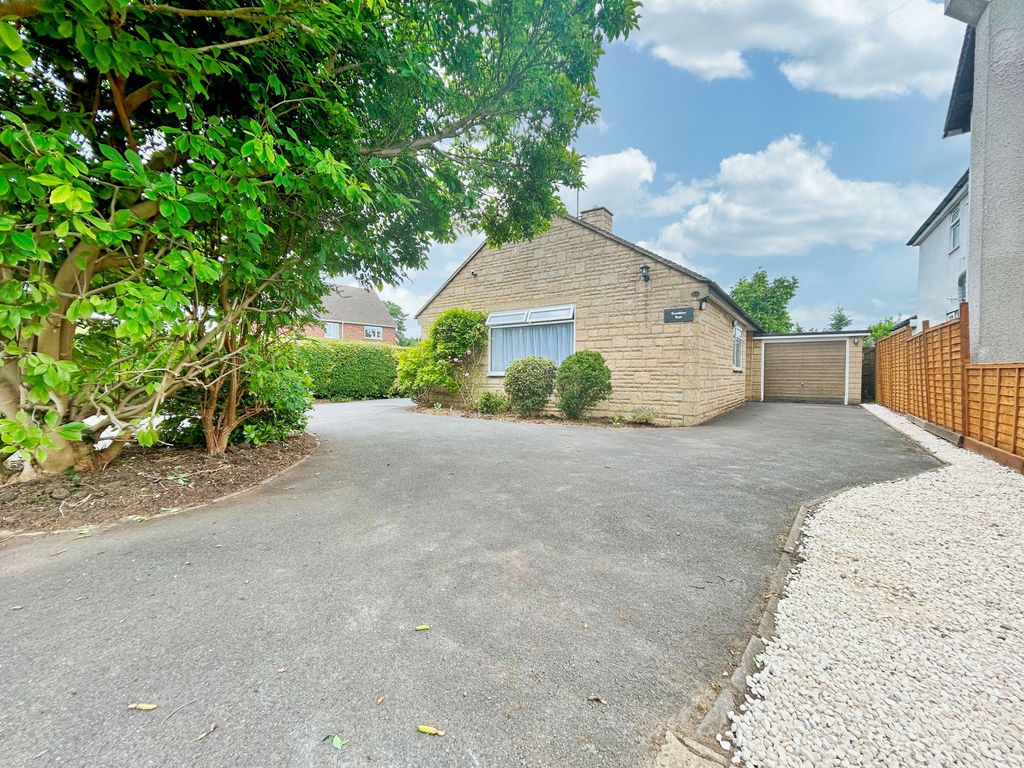 Property photo 2 of 26