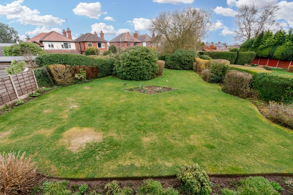 Property photo 3 of 28