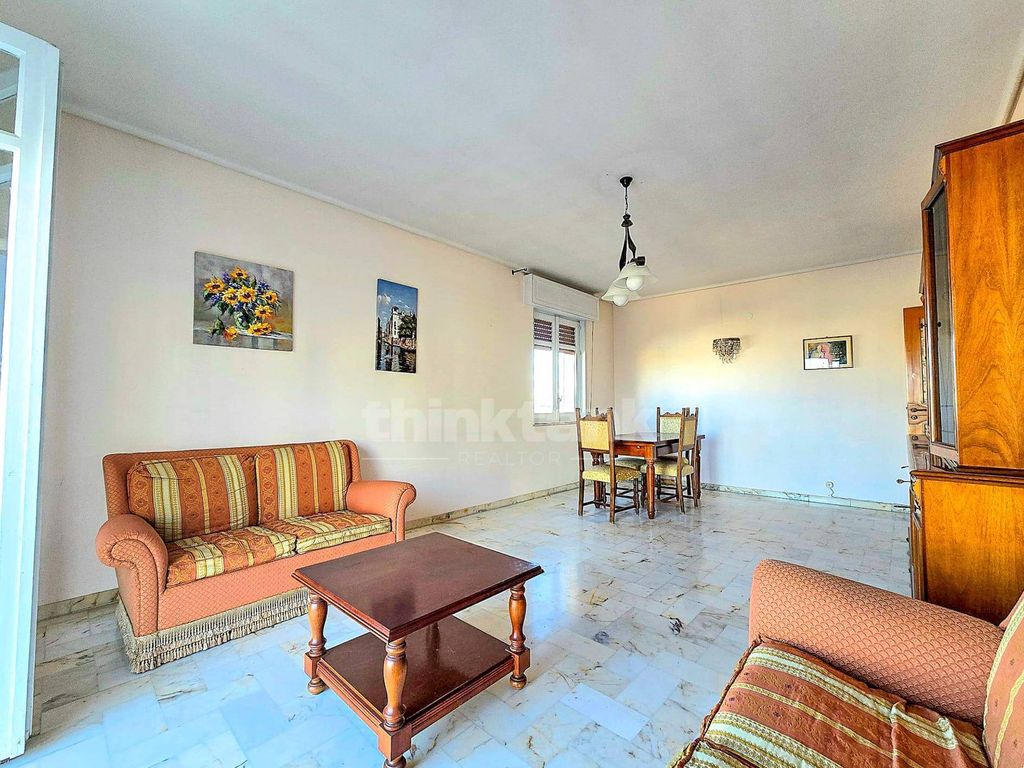 Property photo 3 of 25
