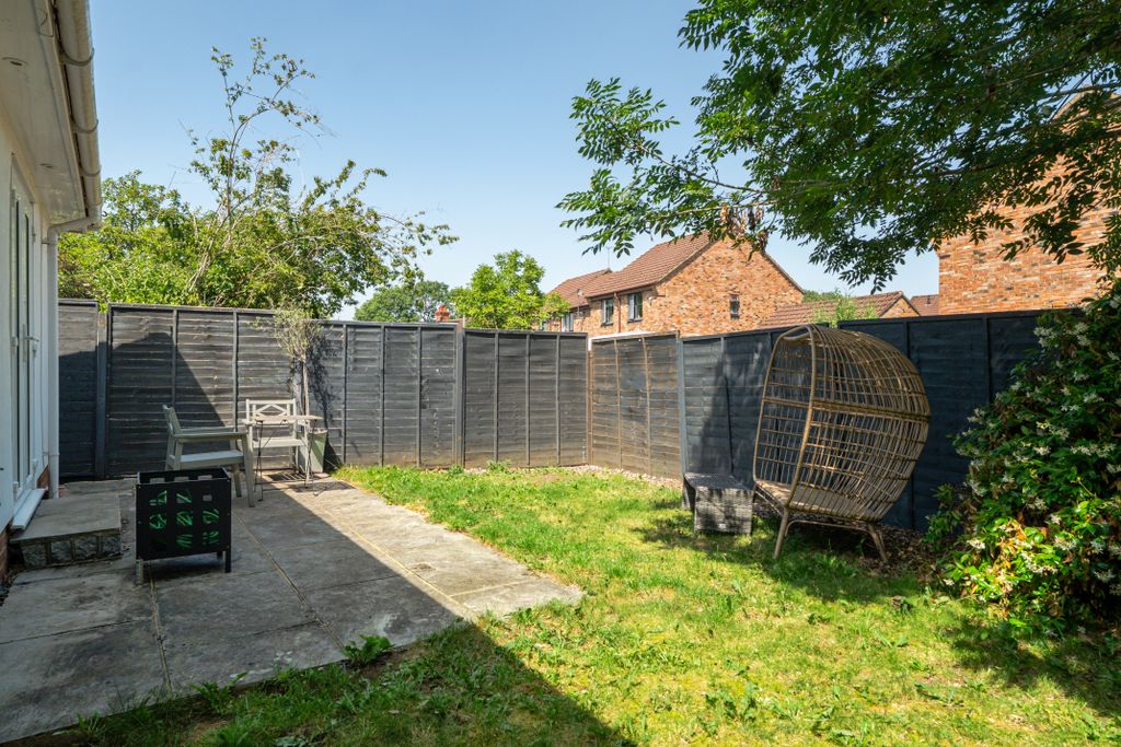 Property photo 2 of 10