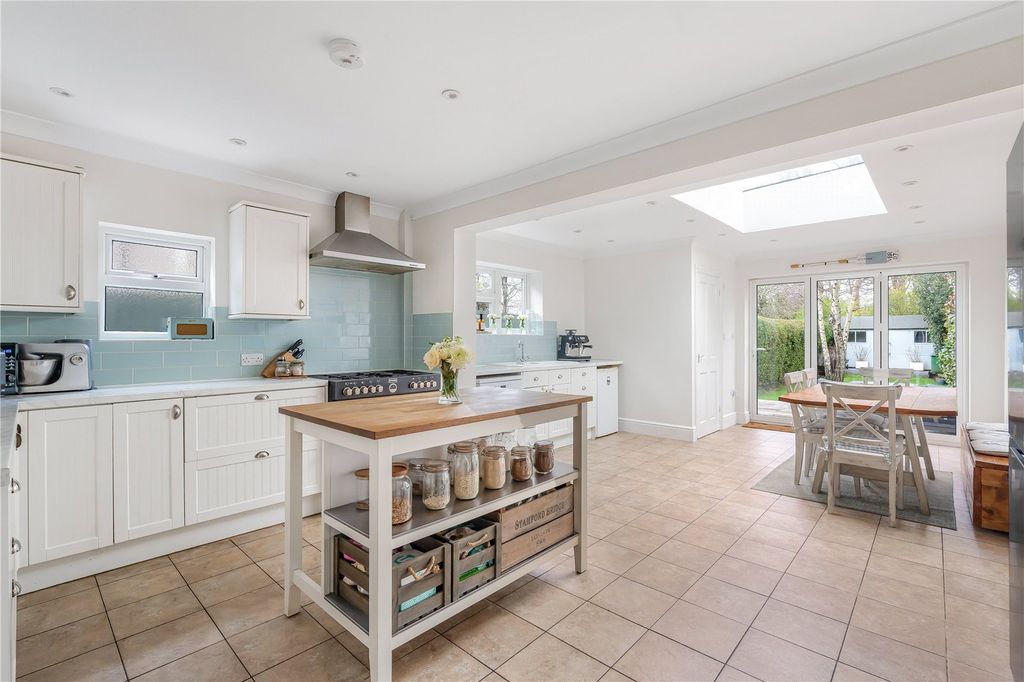 Property photo 3 of 24 Kitchen