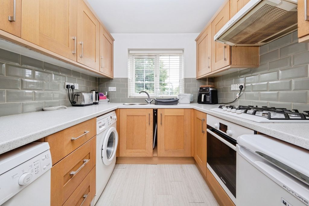 Property photo 2 of 16 Pbox-Img.Jpg