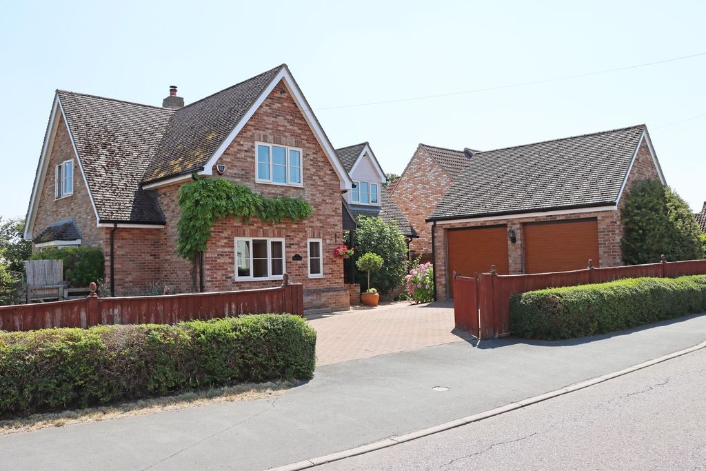Property photo 1 of 38