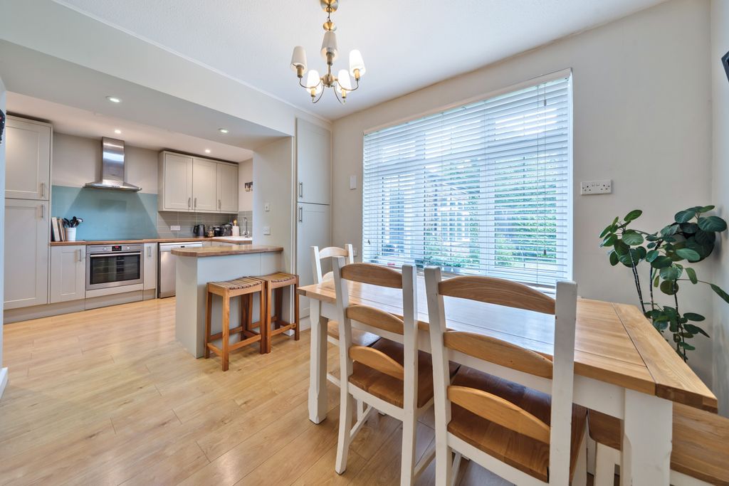 Property photo 1 of 19 Picture No. 20