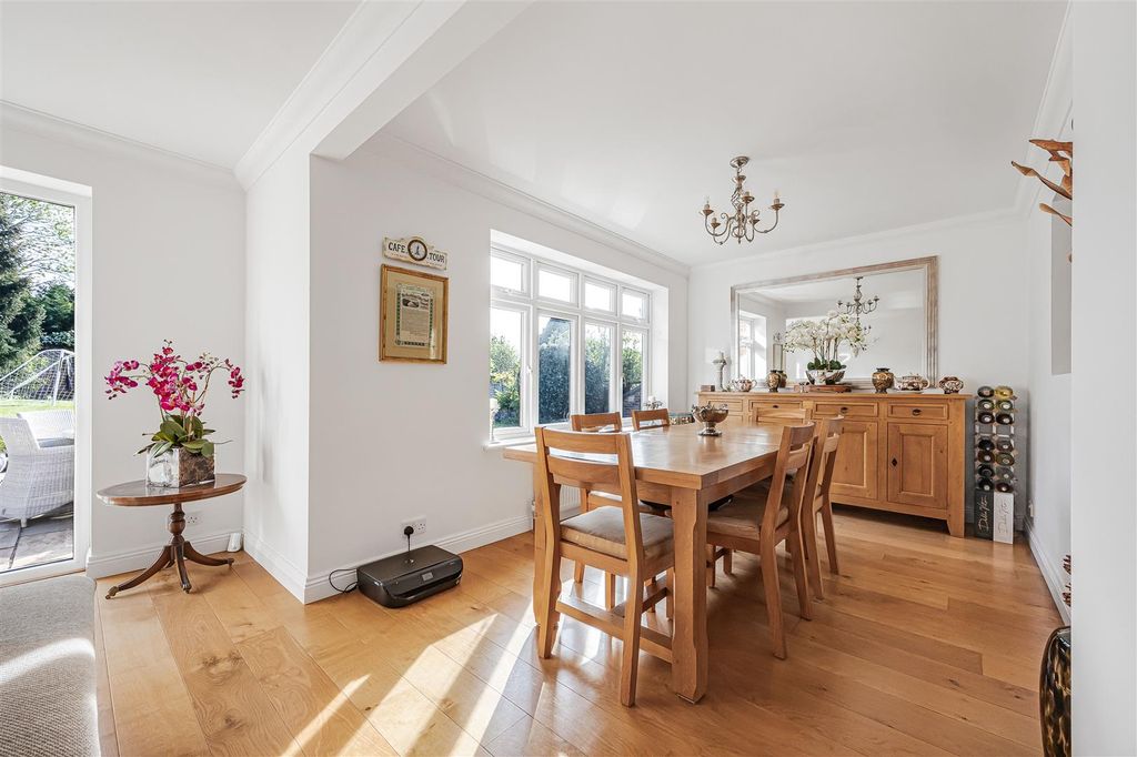 Property photo 2 of 29