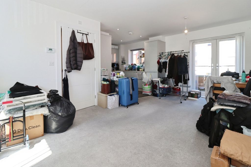 Property photo 3 of 20 Pbox-Img.Jpg