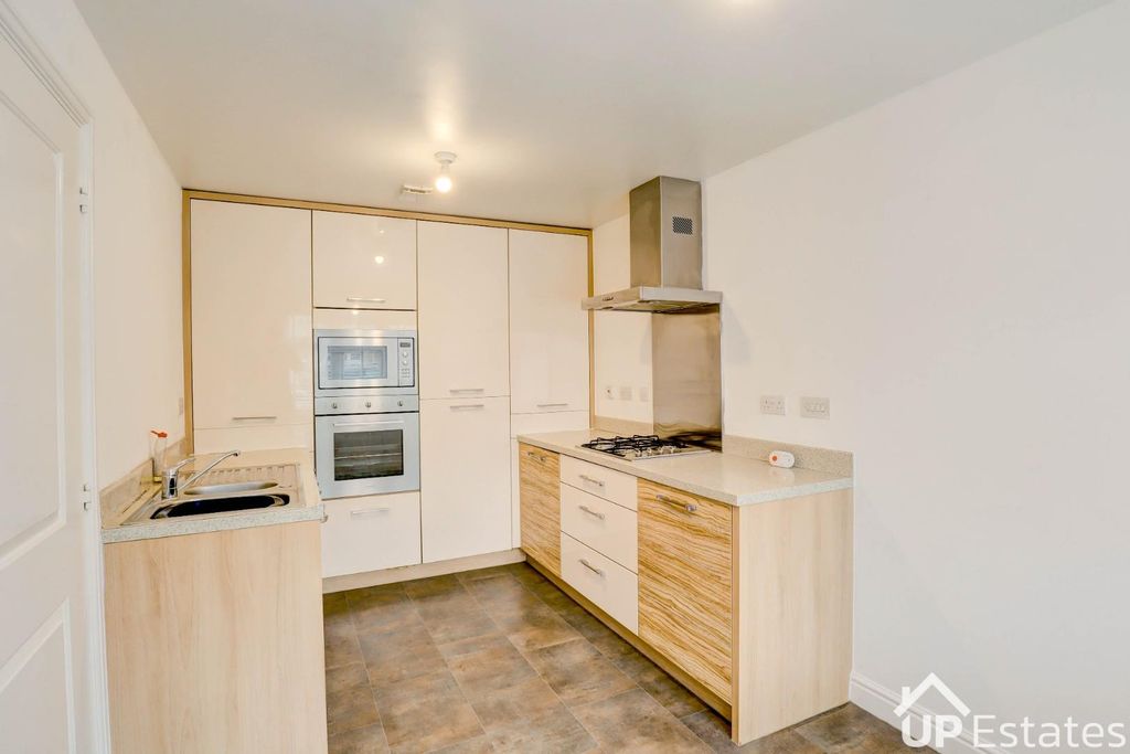 Property photo 2 of 14 Kitchen/ Diner