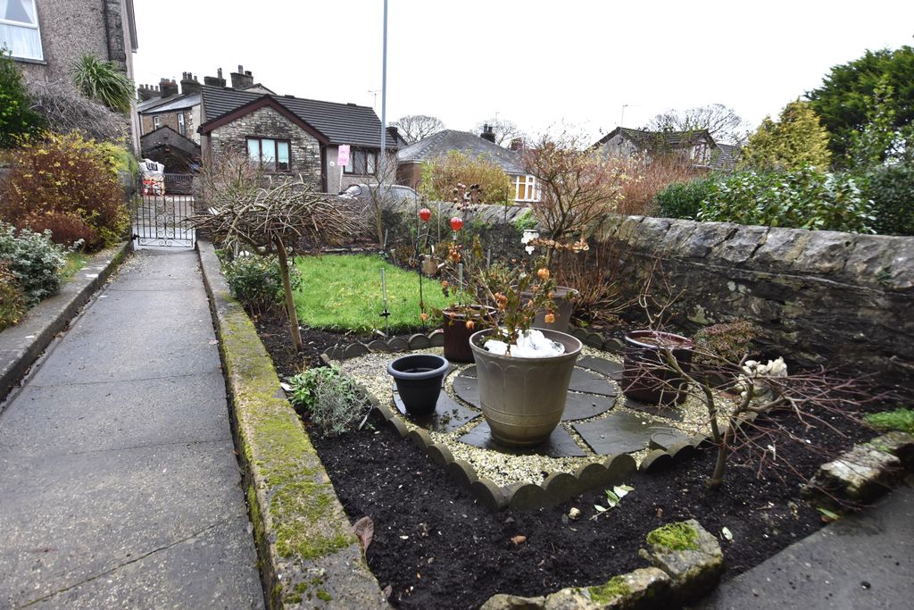 Property photo 2 of 2