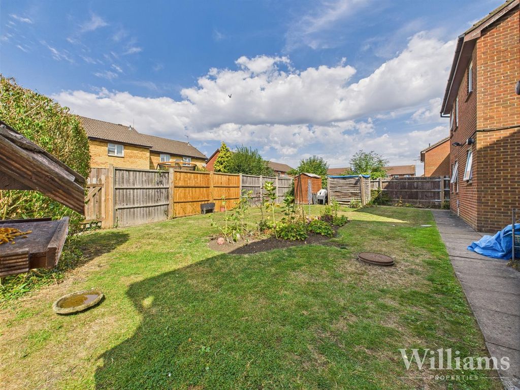 Property photo 3 of 19 Cam02861G0-Pr0462-Still013.Jpg