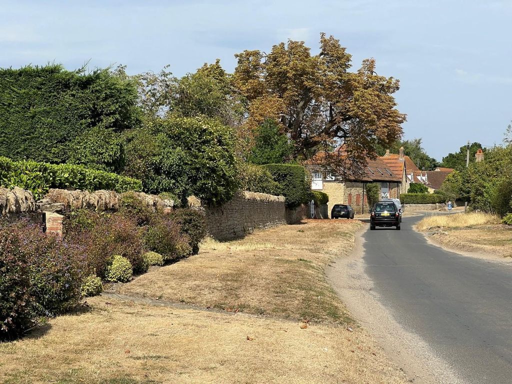 Property photo 1 of 27 Garford Village Scene.Jpg