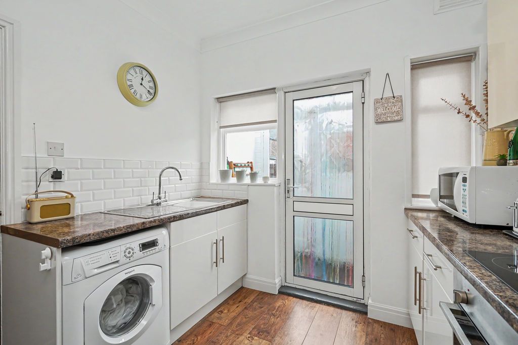 Property photo 3 of 24 Photo 16