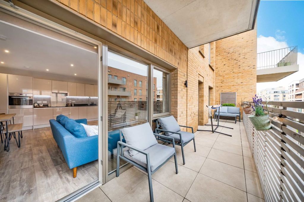 Property photo 3 of 10