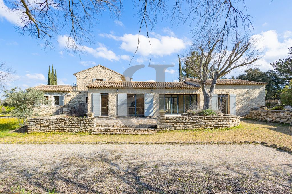 Property photo 2 of 25