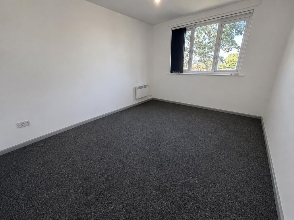 Property photo 3 of 8 Image