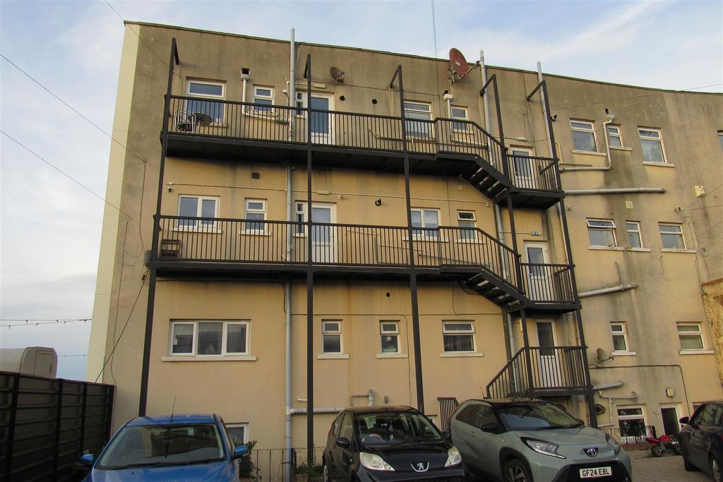 Property photo 2 of 11 Img_0816.Jpg