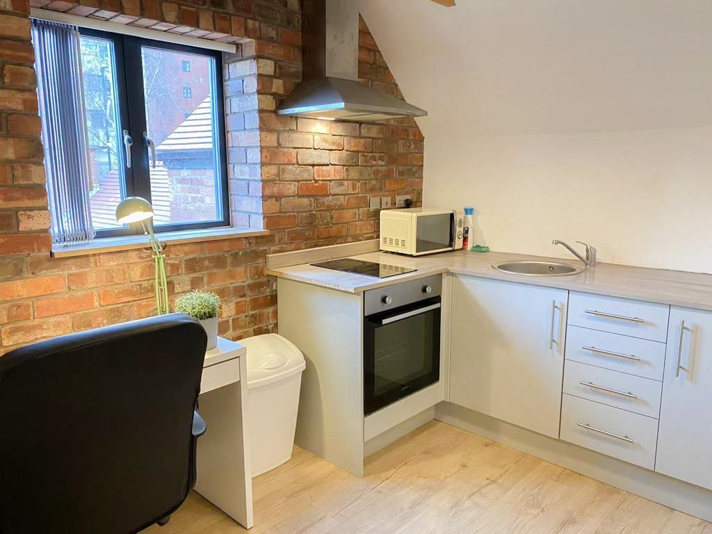 Property photo 2 of 8