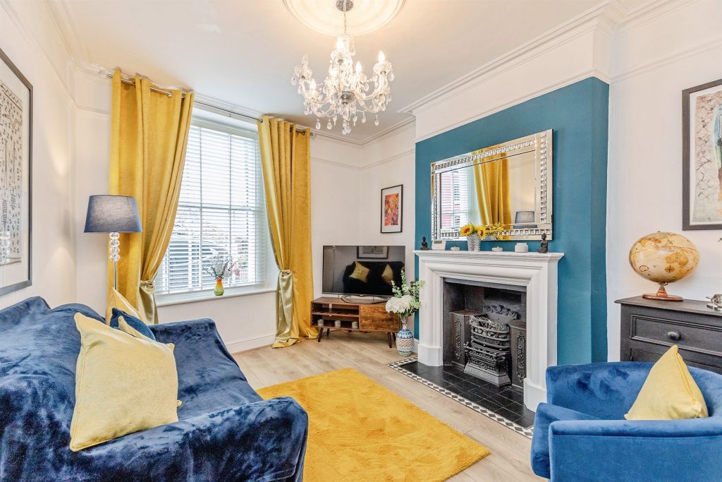 Property photo 2 of 16