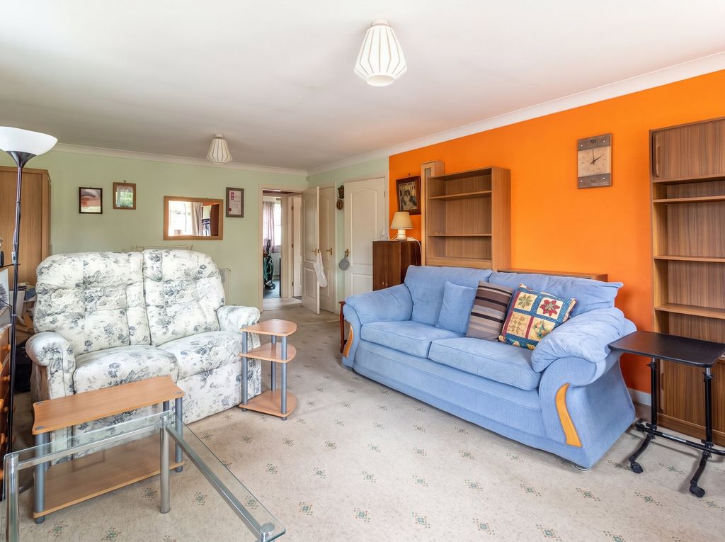 Property photo 3 of 17
