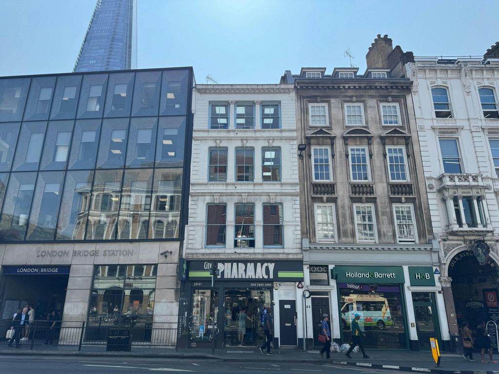 Property photo 1 of 8 39-41 Borough High Street External 2.Jpg
