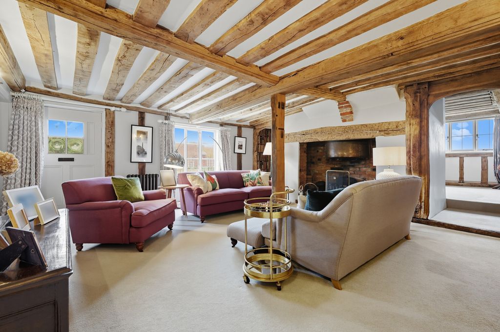 Property photo 2 of 31 Picture No. 24