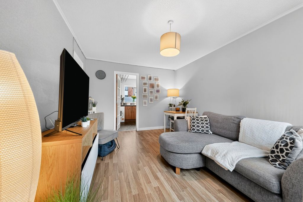 Property photo 2 of 14 Pbox-Img.Jpg