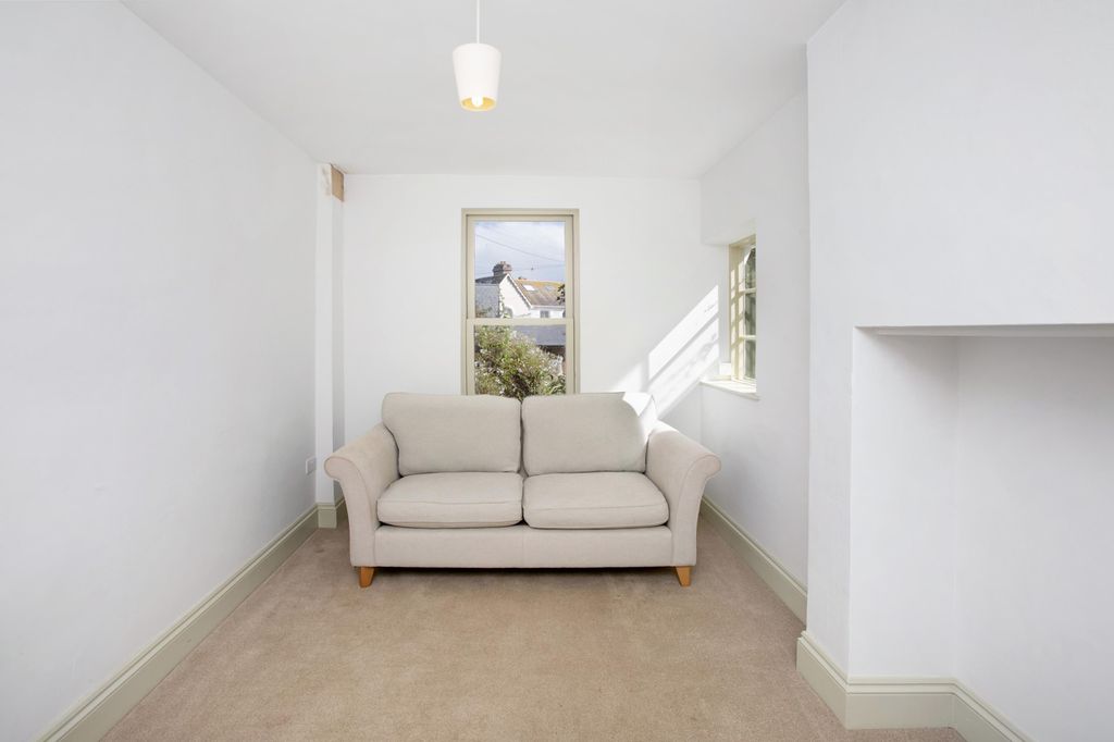 Property photo 2 of 15 Image