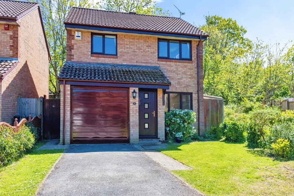 Barle Close, West End, Southampton SO18 - View 3