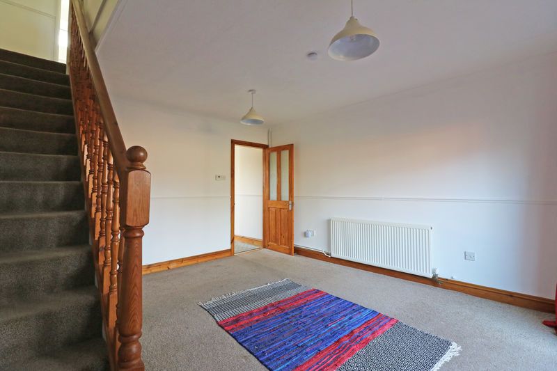 Property photo 3 of 12 Lounge