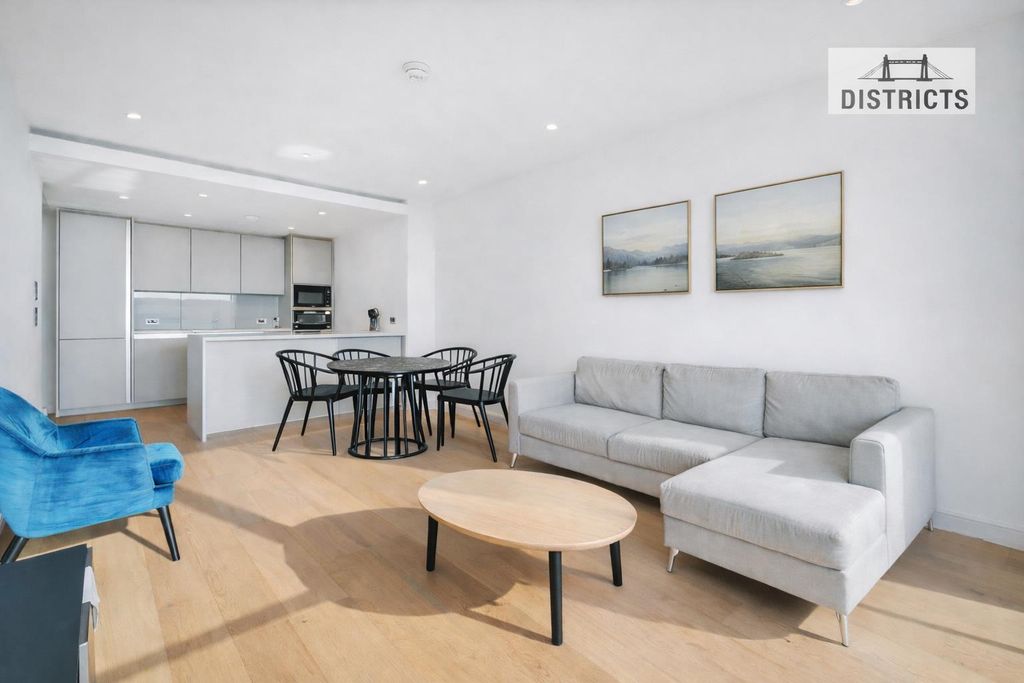 Property photo 1 of 16 Living Area (2).Png